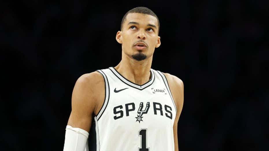 Victor Wembanyama avoids suspension for elbow on Naz Reid, will play in pivotal Game 5